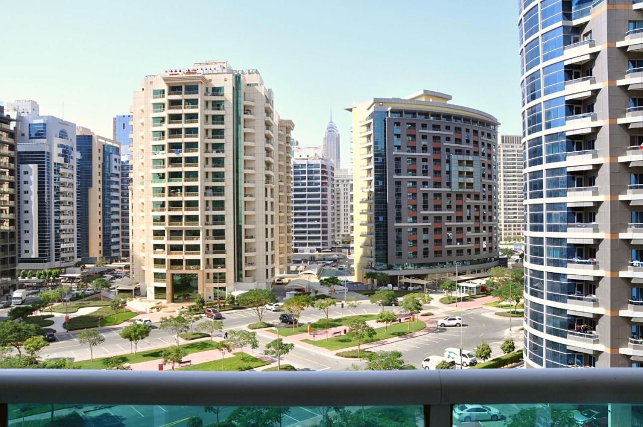 Care Holiday Homes Apartments Barsha Heights Dubai Exterior photo