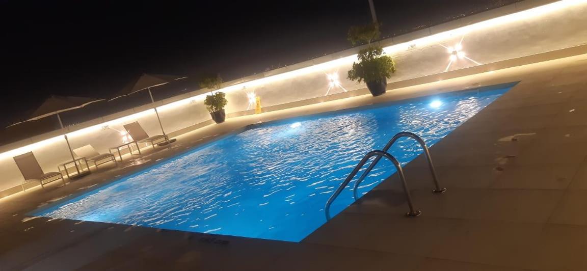 Care Holiday Homes Apartments Barsha Heights Dubai Exterior photo
